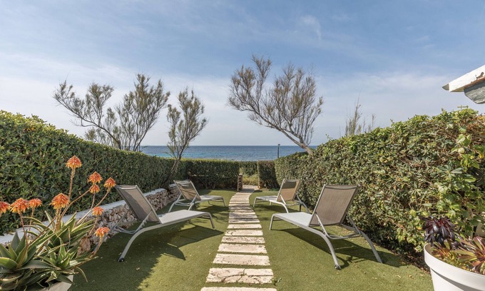 Biniancolla House | Holiday Home 'Binimares' with Sea View, Private Terrace and Wi-Fi