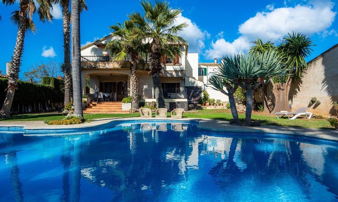 Inca House | Holiday Home 'Can Gual' with Private Pool, Private Terrace and Wi-Fi