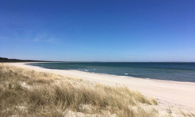 Glowe House | Holiday home in Glowe with swimming pool