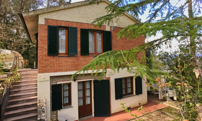 Donoratico House | Holiday Home in Sassetta with Pool and Garden