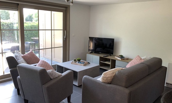 Adinkerke House | Holiday Home near Plopsaland and De Panne Beach