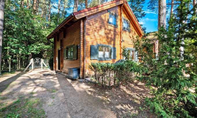 Wurlgrund House | Holiday Home 'Reiher' with Shared Terrace, Communal Garden and Wi-Fi