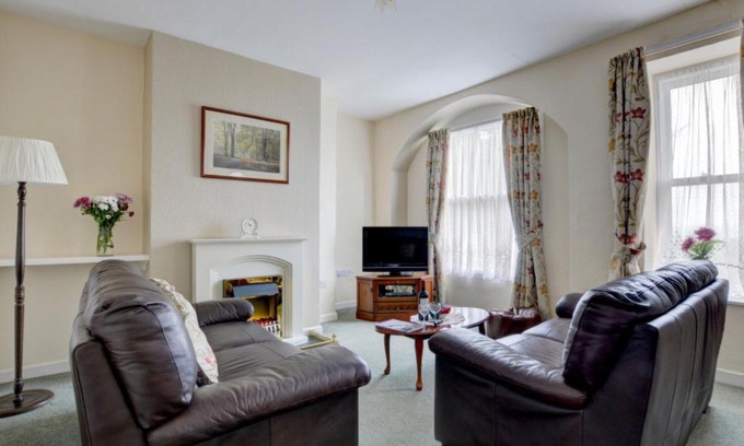 Barnstaple House | Holiday Home Upcott Cottage- Upcott House by Interhome