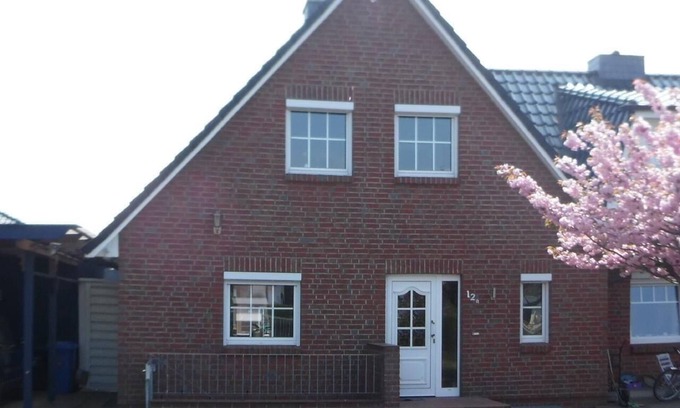 Gressenaspe House | Holiday home with garden and parking space