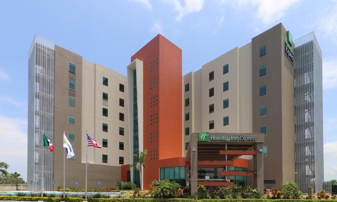 Tuxpan Hotel | Holiday Inn Express - Tuxpan by IHG
