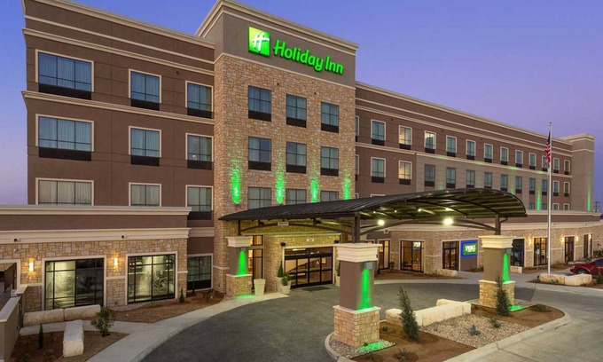 Appleton Hotel | Holiday Inn Appleton by IHG