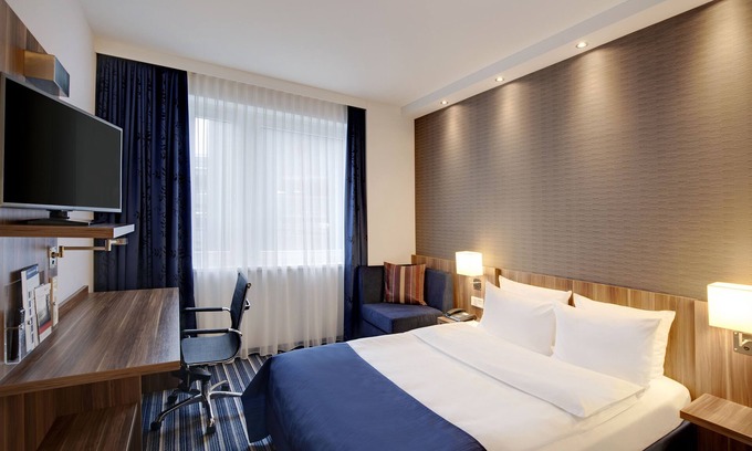 Neuenland Hotel | Holiday Inn Express Bremen Airport by IHG