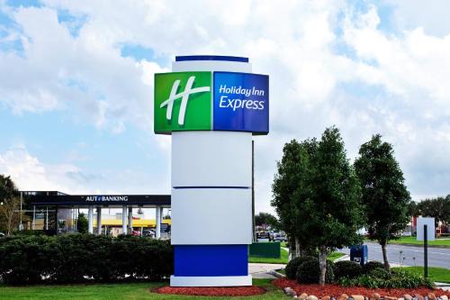 Harvey Hotel | Holiday Inn Express Harvey-Marrero by IHG