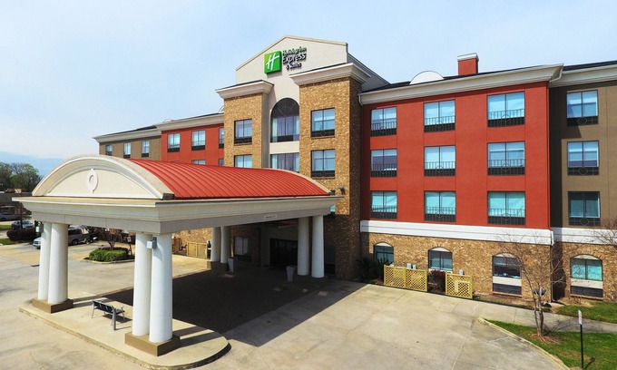 Port Allen Hotel | Holiday Inn Express Hotel & Suites, a Baton Rouge-Port Allen by IHG