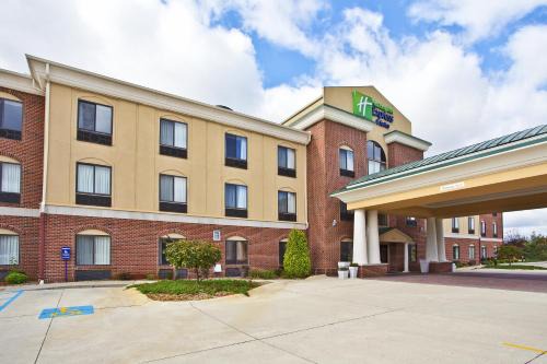 Goshen Hotel | Holiday Inn Express Hotel & Suites Goshen by IHG