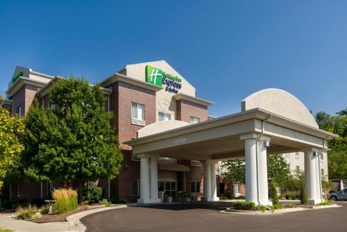 Independence Hotel | Holiday Inn Express Independence - Kansas City by IHG