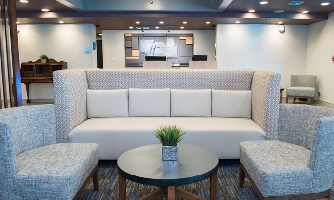 Kreole Hotel | Holiday Inn Express Moss Point by IHG