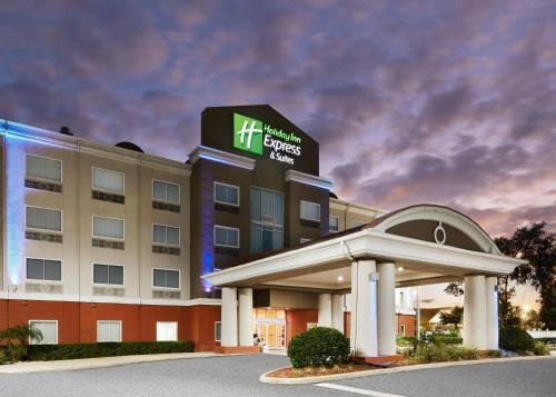 Palatka Hotel | Holiday Inn Express Palatka Northwest by IHG