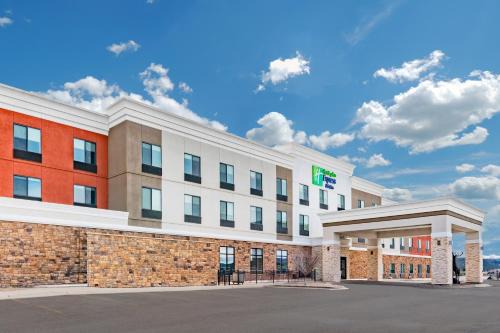 Trinidad Hotel | Holiday Inn Express & Suites Trinidad by IHG