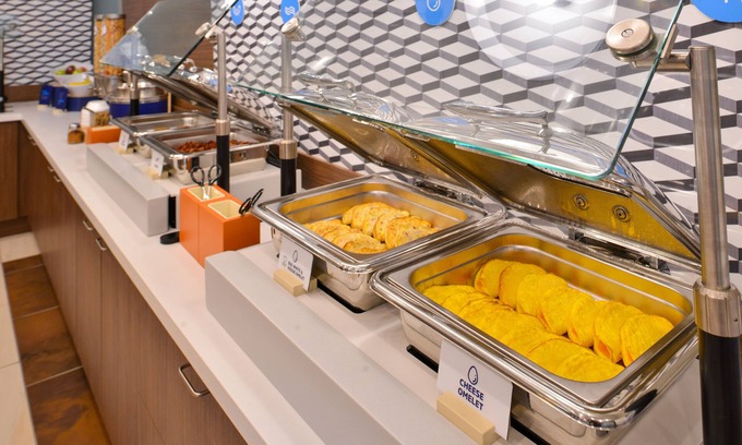 Yukon Hotel | Holiday Inn Express & Suites Yukon by IHG