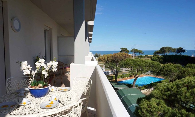 Porto Santa Margherita Apartment | Holiday apartment Spacious two bedroom apartment right on the beach