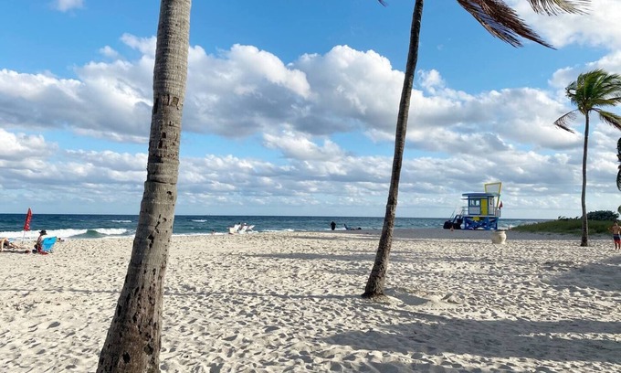 Hollywood Lakes Condo | Hollywood Beach Condo. Perfect Spot to enjoy boating South Florida Lifestyle n