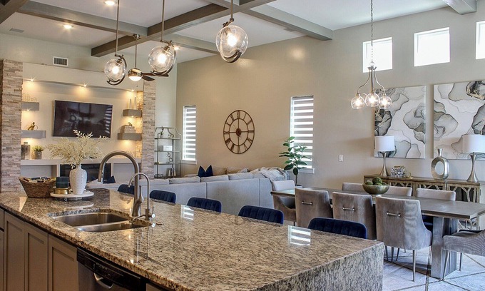 Biggs Field House | Home away from Home 4BR & 2.5BA