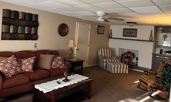 Bucyrus Apartment | Home away from home one bedroom apartment