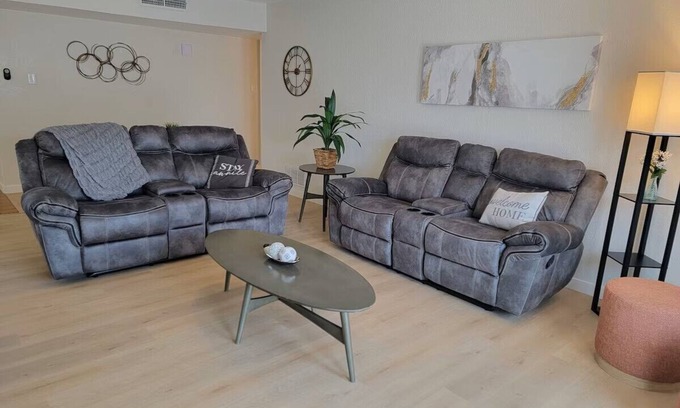 El Paso House | Home away from home! West El Paso.