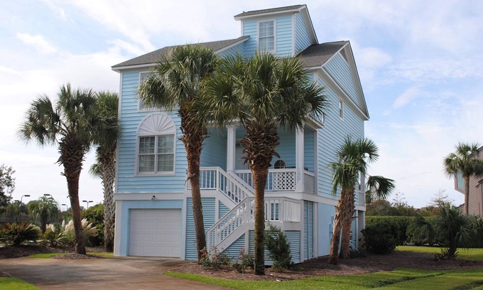 Litchfield by the Sea House | Home featuring ocean vista with pool access located within Litchfield By the Sea.