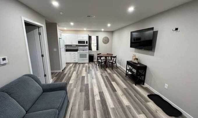 Eddyville House | Home In Eddyville