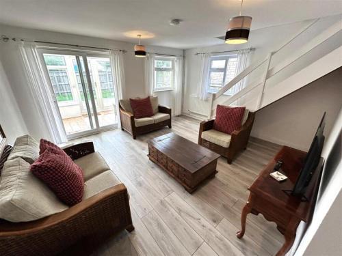 Kington St Michael House | Home in Kington St Michael