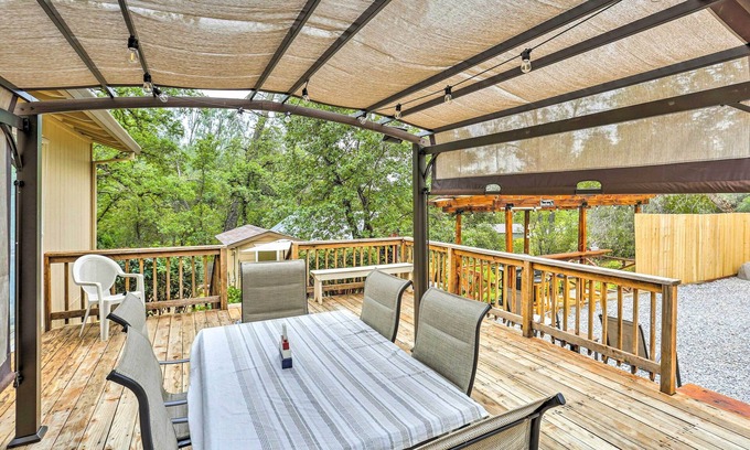 Shasta Lake Cottage | Home in Shasta Lake Near Redding: Early Check-in!