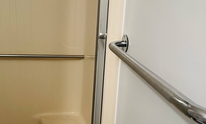 Kearney House | Home on Quiet Cul de Sac with Handicap Accessibility