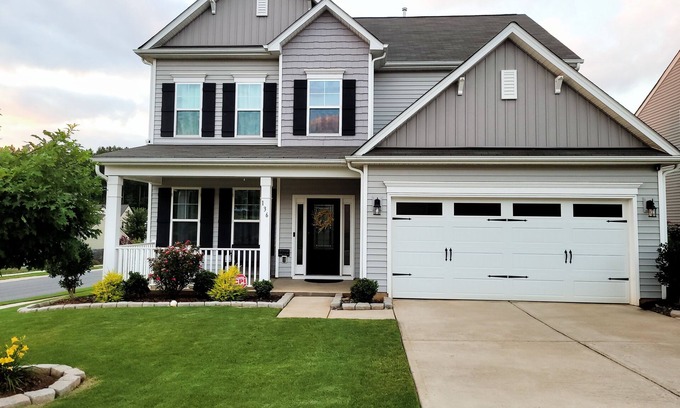 Mount Holly House | Home to Home.5min from whitewater center