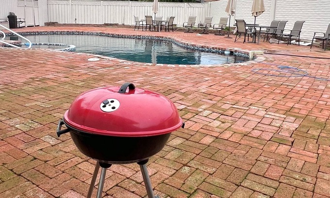 Salinas House | Home w/Pool & Jacuzzi, Short Drive to Monterey/Carmel Beach