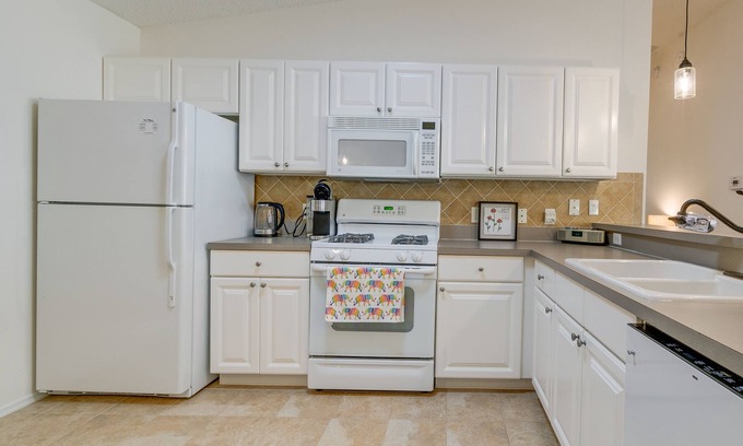 Caroline Cottage | Home w/Pool + Pickleball Access in The Villages!