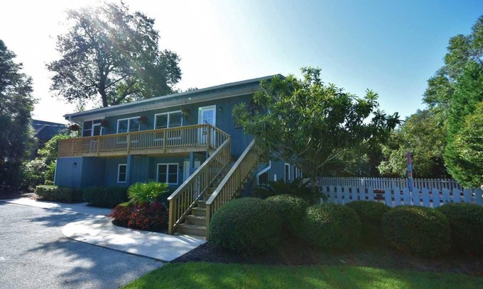 North Litchfield Beach House | Home with private swimming pool located close to the beach at North Litchfield in Pawleys Island.