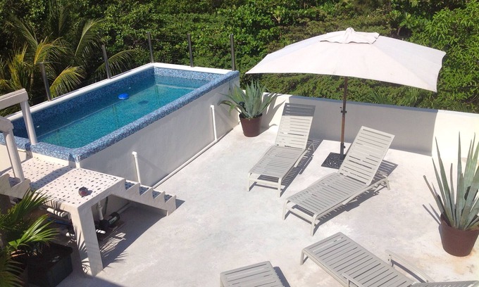 Puerto Morelos House | Home with Rooftop Terrace & Pool, 3 King Beds, 3min to Beach, Restaurants, Shops