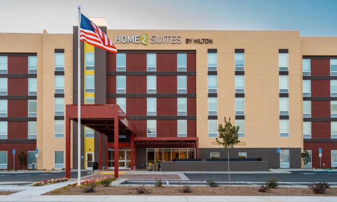 Greenacres Hotel | Home2 Suites Bakersfield