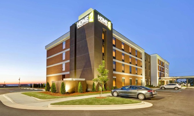 Decatur Hotel | Home2 Suites By Hilton Decatur Ingalls Harbor
