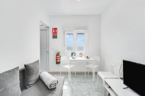 Pozo Izquierda Apartment | Home2Book Stunning BeachFront Apt, Pozo Izquierdo