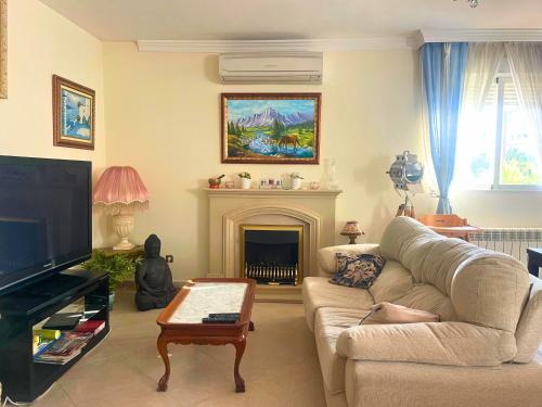 Cullar Vega House | Home4u Casa Flamenca