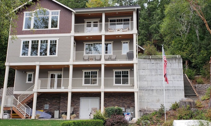 Olympia House | Homebase to Explore the Northwest or Staycation!