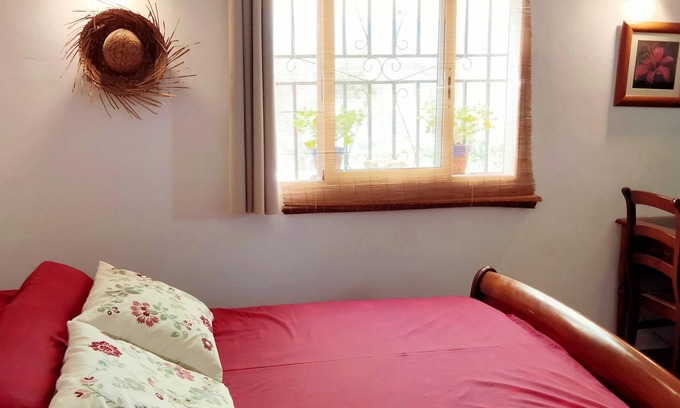 Pago Aguilar Bajo Apartment | Homerez - Appartement for 3 ppl. with swimming-pool and garden at Tabernas