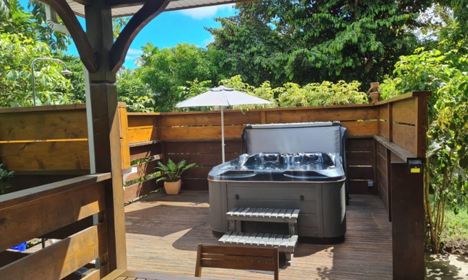 Le Moule House | Homerez - Bungalow in Le Moule