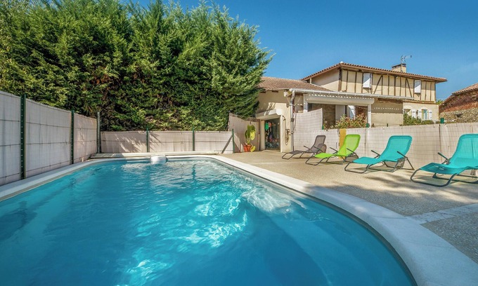 Courrensan Villa | Homerez - Charming villa in the Courrensan countryside with private pool