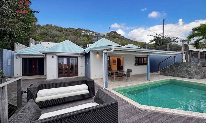 Mont Jean Villa | Homerez - Modern Villa with Pool in Marigot - 100 m²