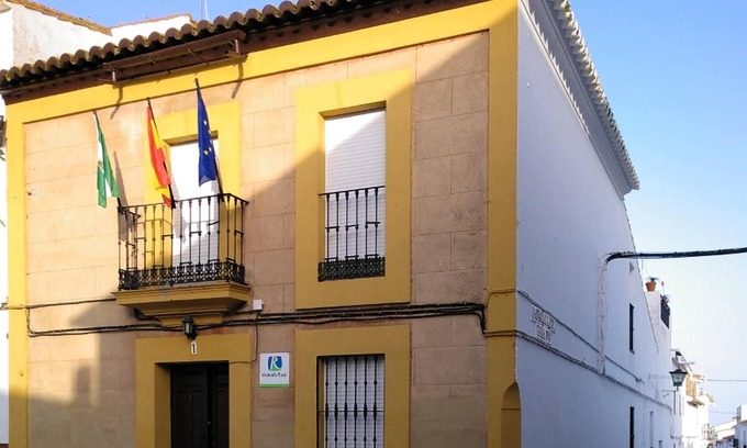 Encinasola House | Homerez - Spacious house for 6 ppl. with terrace and balcony at Encinasola