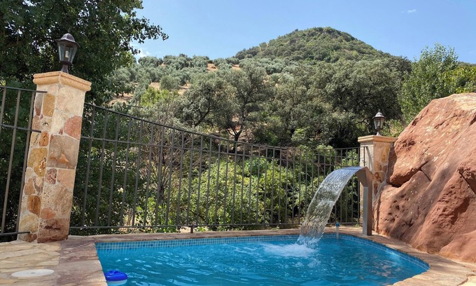 Rute Villa | Homerez - Spacious House in Zambra + Private Pool