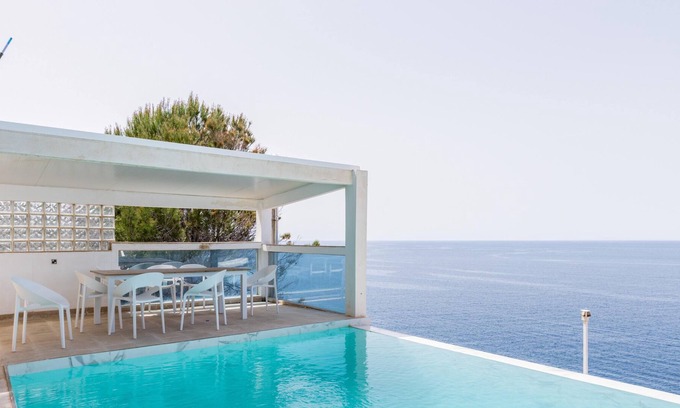 El Toro Villa | Homerez - Villa for 6 ppl. with swimming-pool, jacuzzi and sea view at El Toro