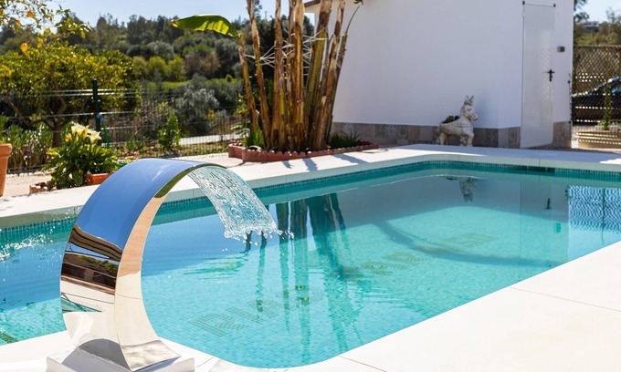 Campanillas Villa | Homerez - Villa for 6 ppl. with swimming-pool, garden and terrace at Málaga