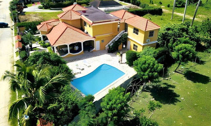 Cabrera Villa | Homerez - Villa in Nagua, private pool