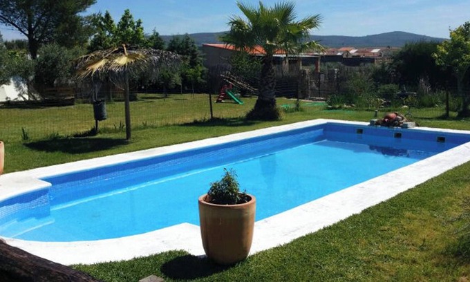 Mirandilla Villa | Homerez - Villa Mirandilla Pool and Jacuzzi