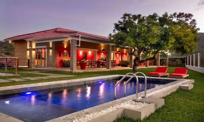 Antsiranana Villa | Homerez - Villa with pool in Ramena